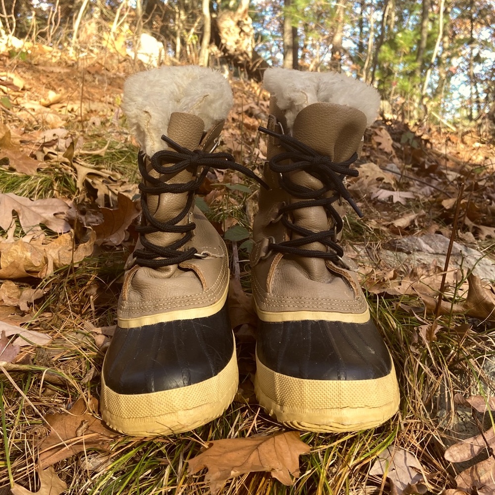 Sorel waterproof winter boots! Women’s size 8